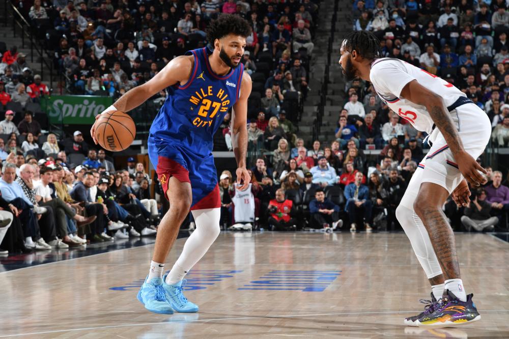 场备受瞩目 场备受瞩目