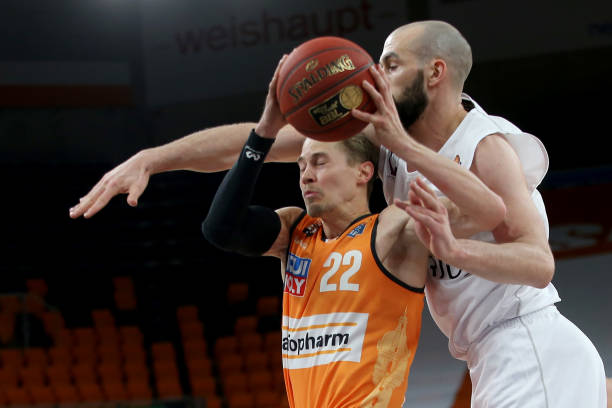 季中的统治 季中的统治