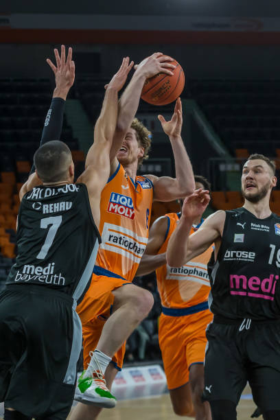 同的战术理 同的战术理