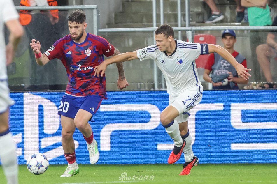 锋线与中场 锋线与中场